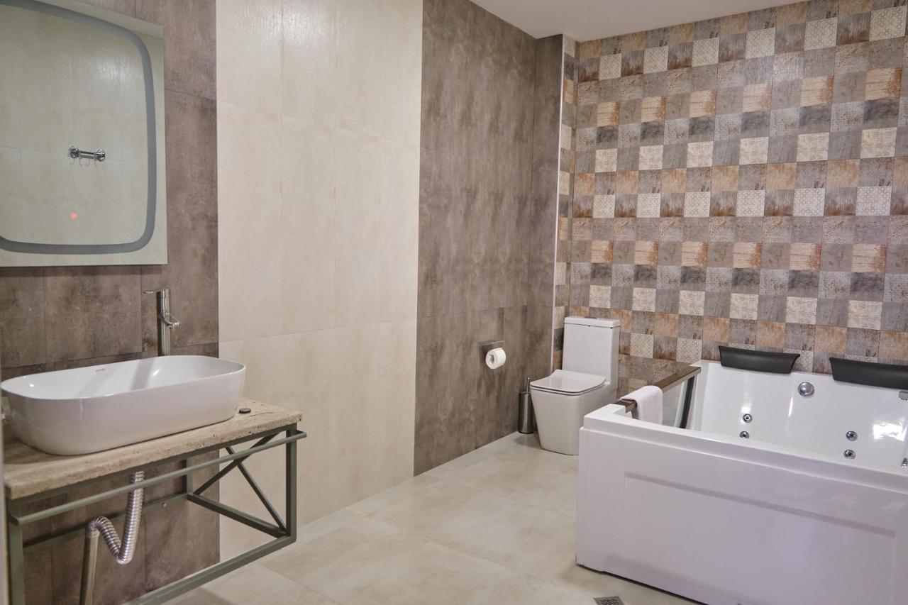 21 Rooms Hotel Gjoumri Kültér fotó