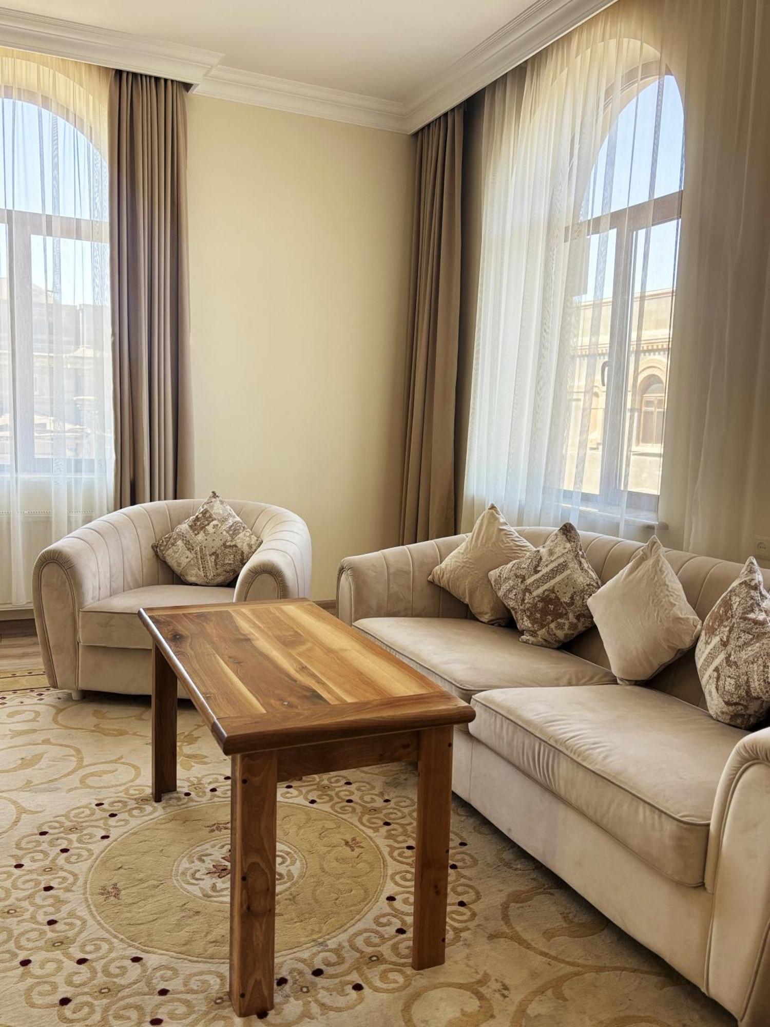 21 Rooms Hotel Gjoumri Kültér fotó